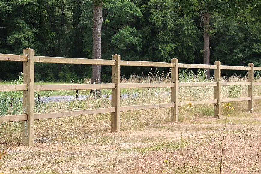 Geïmpregneerde houten omheining